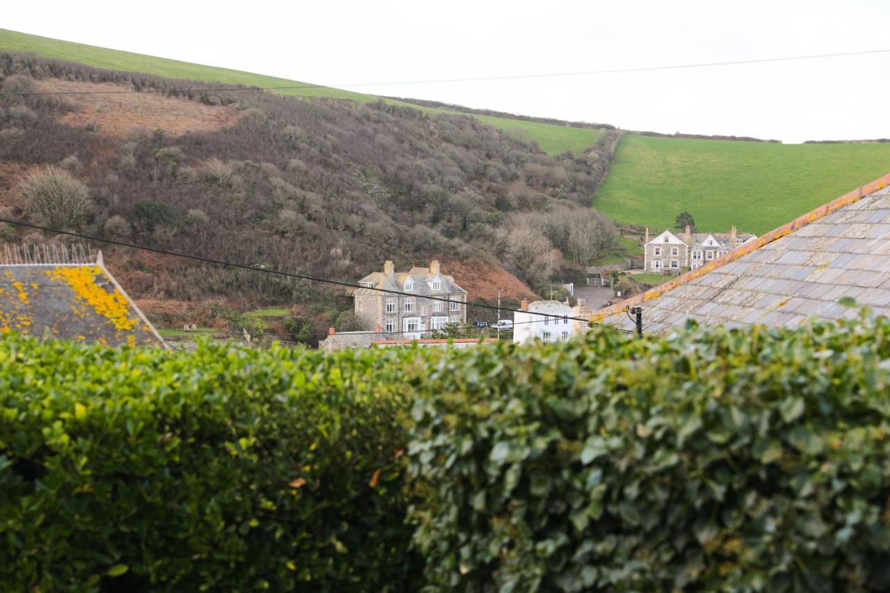 Tamarisk, Port Isaac Bay Holidays Buitenkant foto